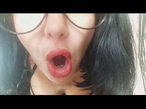 ❤️ Sthandwa, umama wakho ongamzali akakuvumeli ukuthi uye esikoleni namuhla... Ngikudinga kakhulu... Izocansi ku-porn zu.tubsexer-porn.ru ❤